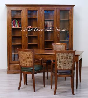 Libreria 4 ante e scrivania in stile classico realizzate in noce massiccio